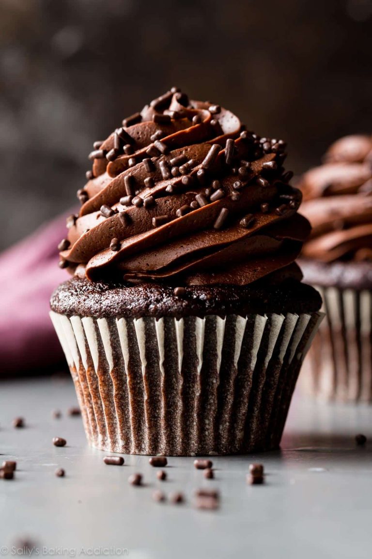 Super Moist Chocolate Cupcakes